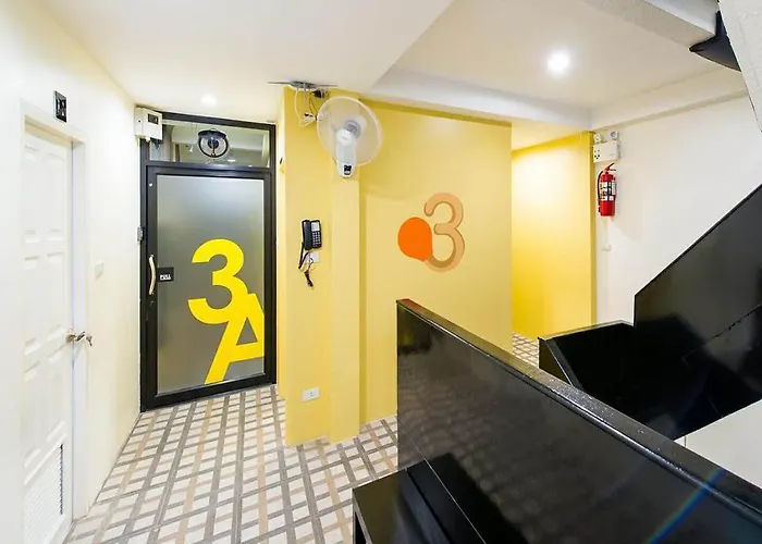 Matchbox Hostal *