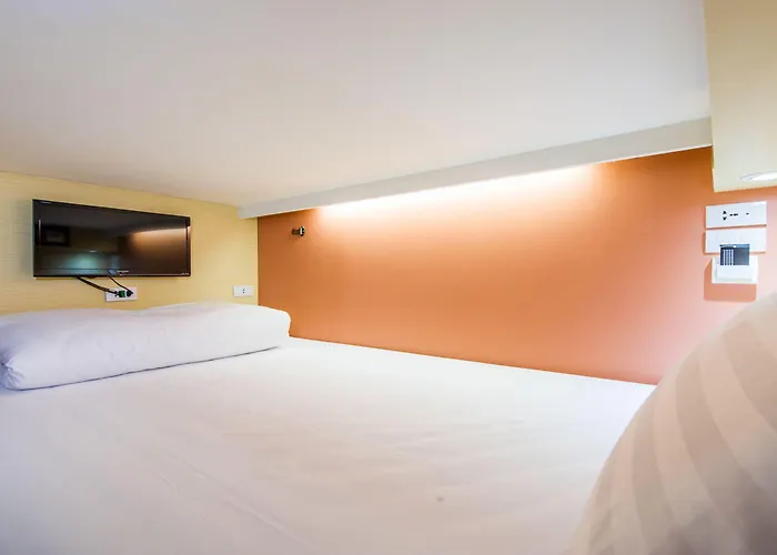 Matchbox Hostal *