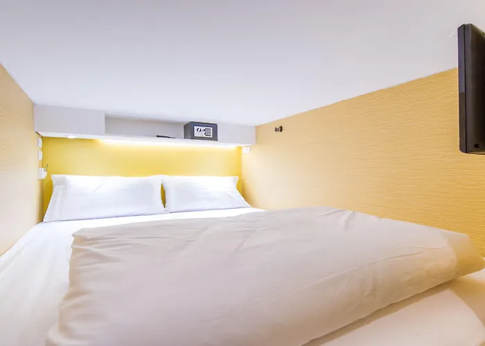 Matchbox Hostal