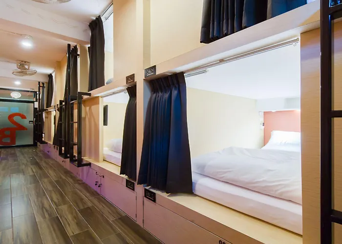 Matchbox Hostal