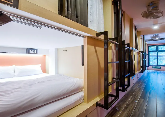 Matchbox Hostal