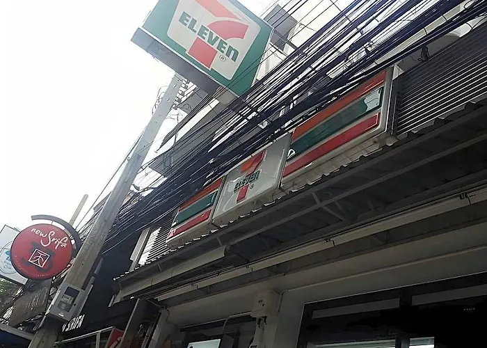 Matchbox Hostal
